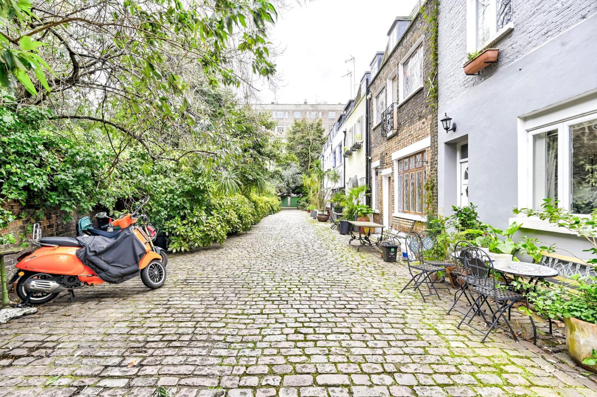 Magnificent 2 Bed Hyde Park Mews House Appartement Londen Buitenkant foto
